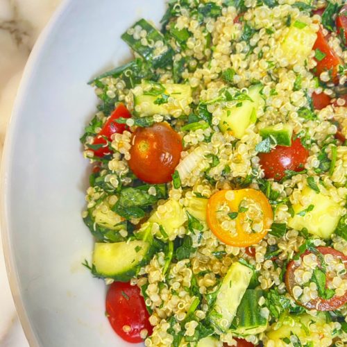 Chicken shawarma with quinoa tabouleh salad and power bars